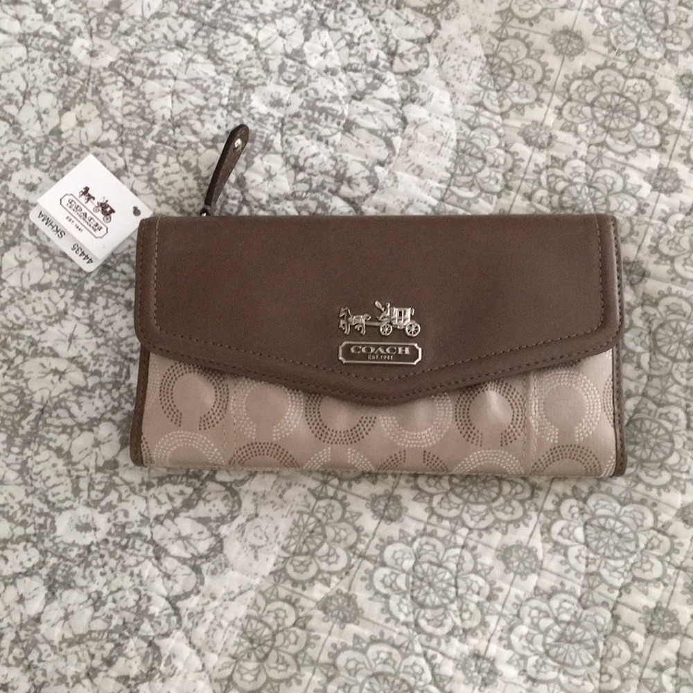 Coach wallet